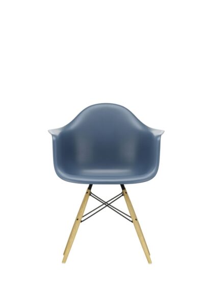 Vitra DAW avec assise rembourrée – bleu marin – Frêne couleur miel – Hopsak – gris foncé