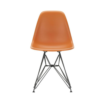 Vitra DSR Eames Plastic Sidechair – rusty orange – noir basique enduit de poudre – Patins en feutre pour sols durs noirs