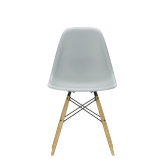 Vitra DSW Eames Plastic Sidechair – light grey – Frêne couleur miel