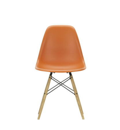 Vitra DSW Eames Plastic Sidechair – rusty orange – Frêne couleur miel