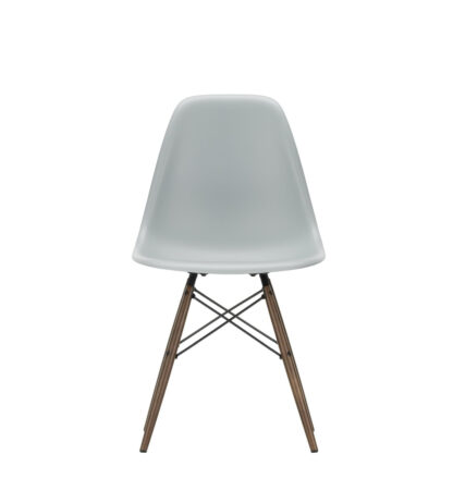 Vitra DSW Eames Plastic Sidechair – light grey – érable foncé