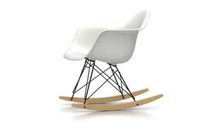 Vitra Eames Plastic Armchair RAR avec coussin d’assise – noir – bleu foncé/ivoire – Érable jaune – blanc