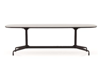 Vitra Eames Segmented Table Dining Bootsform – HPL blanc, bord en plastique noir (utilisable à l’extérieur) – noir profond – 240 cm