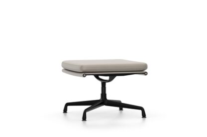 Vitra Chaise en Aluminium – Soft Pad – EA 223 – Tabouret – noir profond – Cuir sable